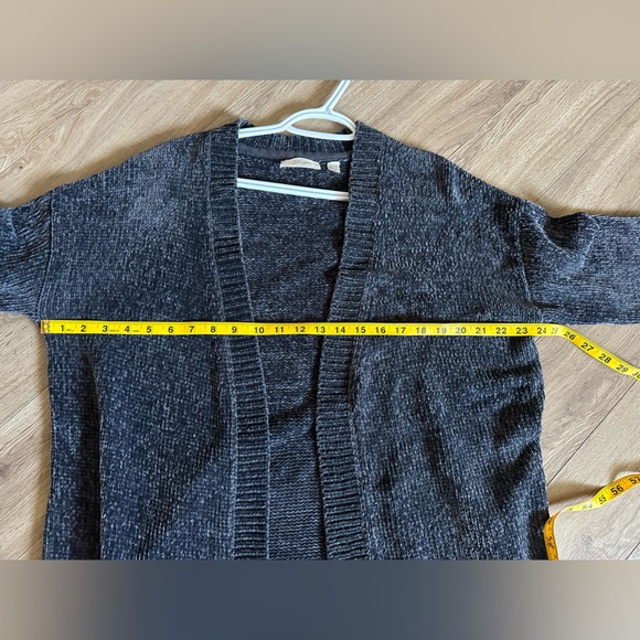 Slouchy Grey Knit Cardigan - Picture 4 of 10